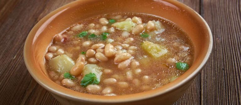 Taste Atlas eligió los porotos granados entre los mejores platos a base de frijoles en el mundo