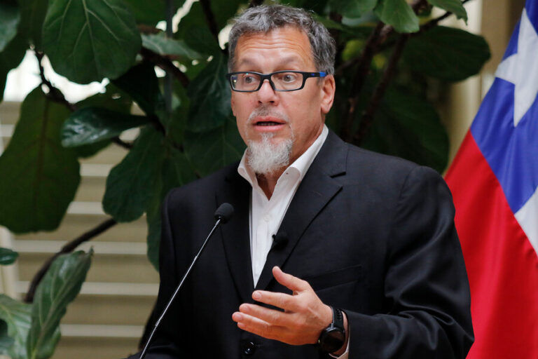 Roban computadores en oficina de senador Lagos Weber en Valparaíso: Ilícito estaría avaluado en $4 millones