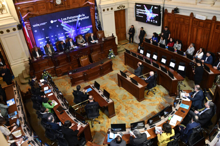 Senado aprobó partida de Interior en Ley de Presupuesto 2024: Contempla medida para expulsar migrantes indocumentados