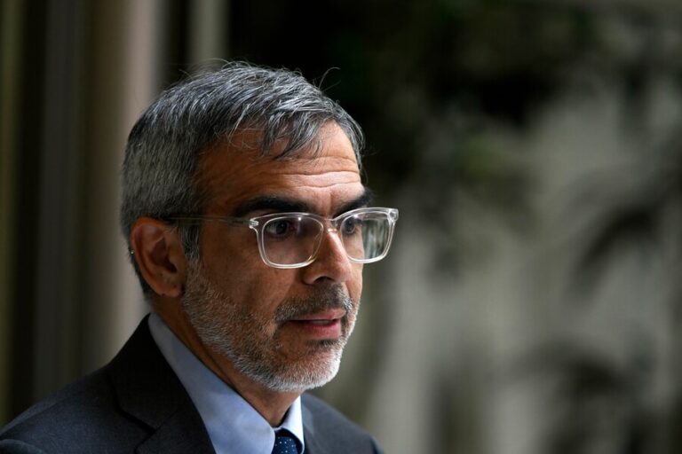 Ministro Cordero solicitó al CDE la disolución de 6 fundaciones: 