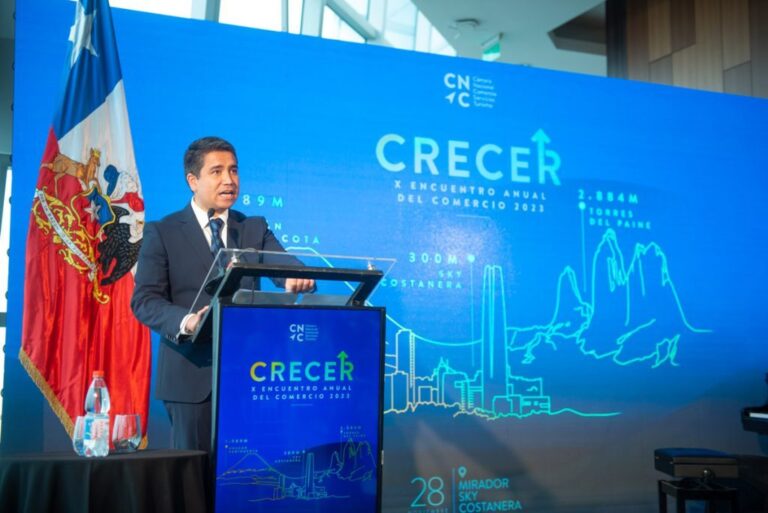 CNC insiste en abrir el comercio durante el plebiscito pese a dichos de Jara: 