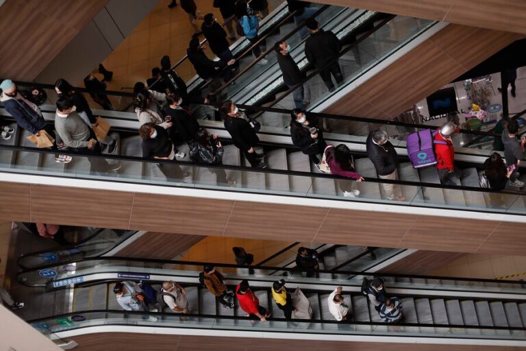 ¿Abren los malls y supermercados en Semana Santa? Revisa los horarios y excepciones