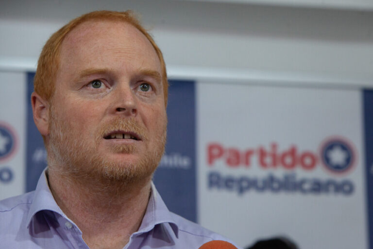 Rojo Edwards votará En Contra en el plebiscito: 