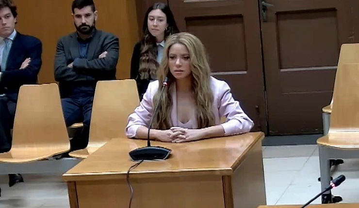 Shakira acusa a la Hacienda española de machismo y afirma que quisieron quemarla públicamente en la hoguera