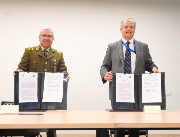 Censo 2024: INE y Carabineros firman acuerdo de colaboración para reforzar seguridad durante jornadas de sondeo nacional