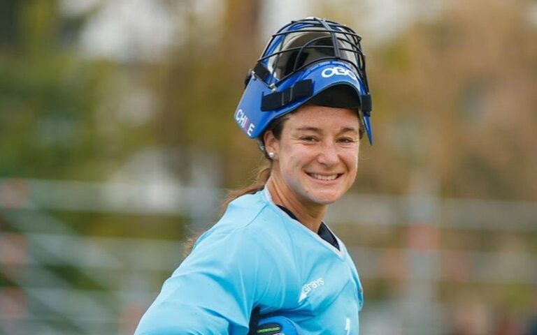 Estadio Nacional: Bautizan canchas de hockey césped en honor a Claudia Schüler