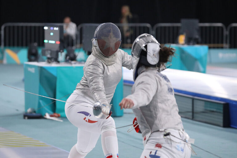 La esgrima le da una nueva medalla a Chile en Santiago 2023 de la mano de Analía Fernández