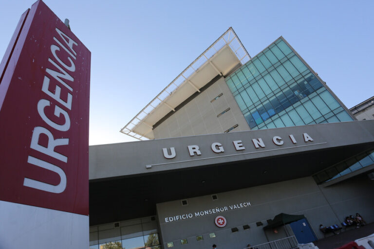 Detienen a enfermero por robo de fentanilo en la ex Posta Central: Lo habría usado para consumo personal