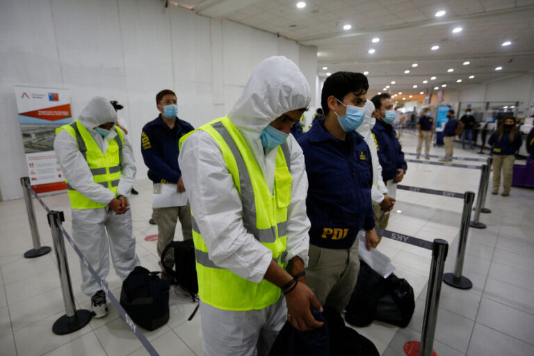 Tras recursos de amparo: Gobierno confirma que 4 migrantes que debían ser expulsados quedaron libres