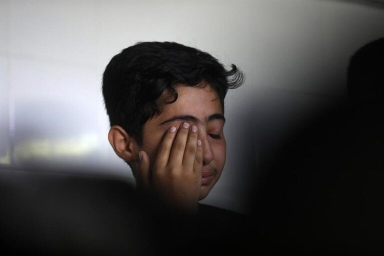 Ascienden a 9.700 los muertos en Gaza por los ataques israelíes: 4 mil son menores de edad