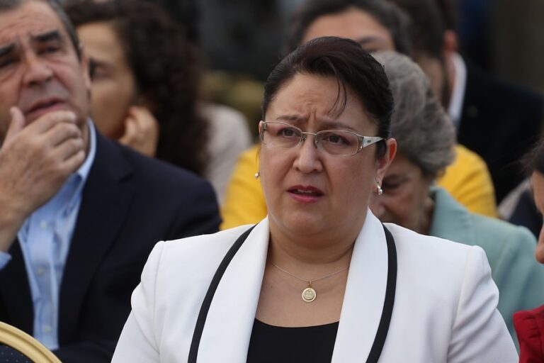 Roces al interior de Contraloría: Trabajadores dicen estar 