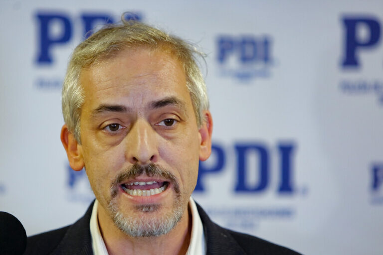 Luis Thayer informó la deportación de 856 extranjeros en lo que va del año: 