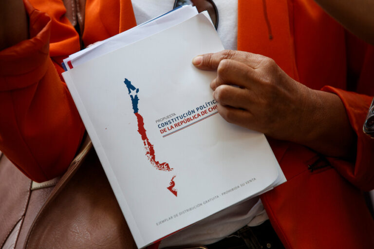 Republicanos respondieron a críticas desde la centroderecha sobre derrota del A Favor