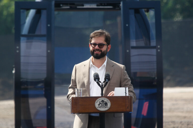 Pdte. Boric valora reconocimiento de The Economist pero dice que 