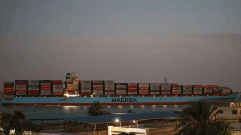 Raúl Sohr analiza los ataques de los hutíes en el mar Rojo y cómo “podría llegar afectar los bolsillos de todo el mundo”