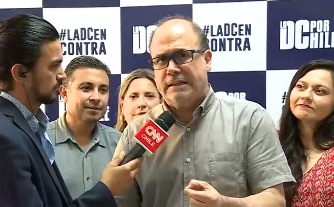 DC celebró triunfo del En Contra en plebiscito: 