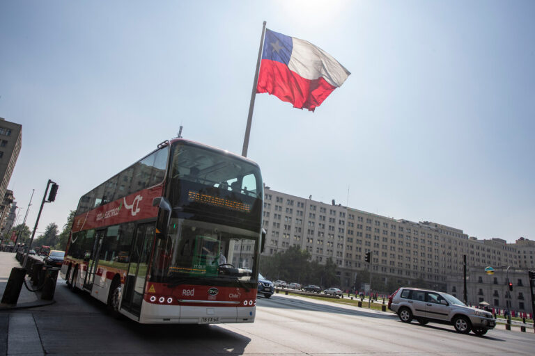 Sobre los 50°C: Estas son las temperaturas registradas en el centro de Santiago y cuáles son sus consecuencias