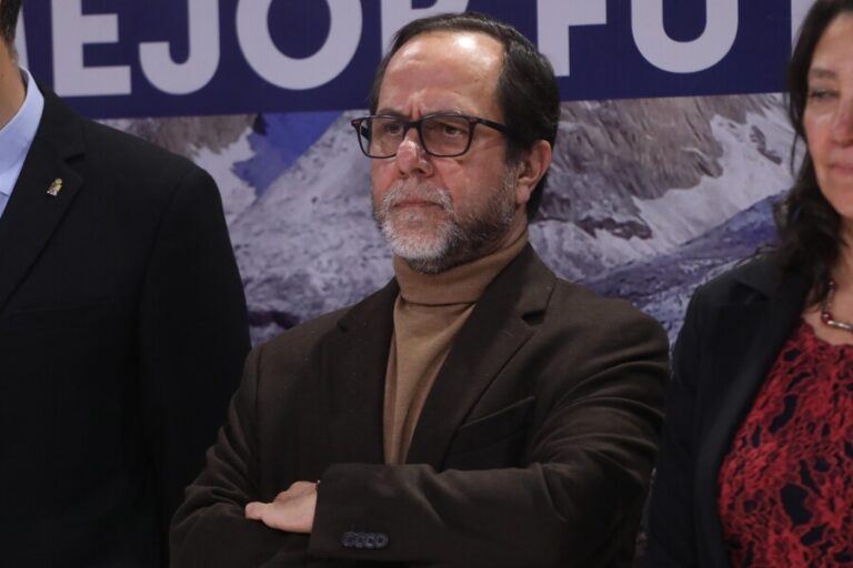 Ramiro Mendoza anunció su renuncia como presidente del Colegio de Abogados