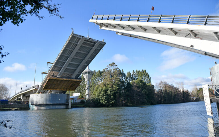 MOP informó que puente Cau Cau empezará a funcionar este fin de semana tras culminación de trabajos de reparación