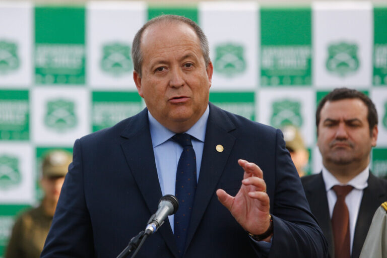 Fiscal Valencia dice estar “profundamente en desacuerdo” con dichos de ministro Cordero sobre “abuso de la prisión preventiva”