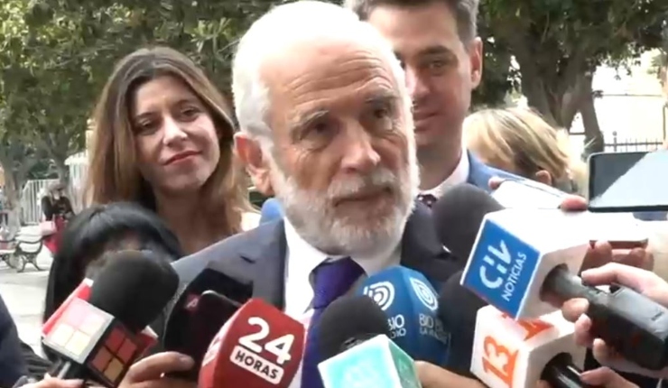 “No voy a renunciar”: Ministro Montes manifiesta tranquilidad en su llegada al Congreso para la sesión de la AC en su contra