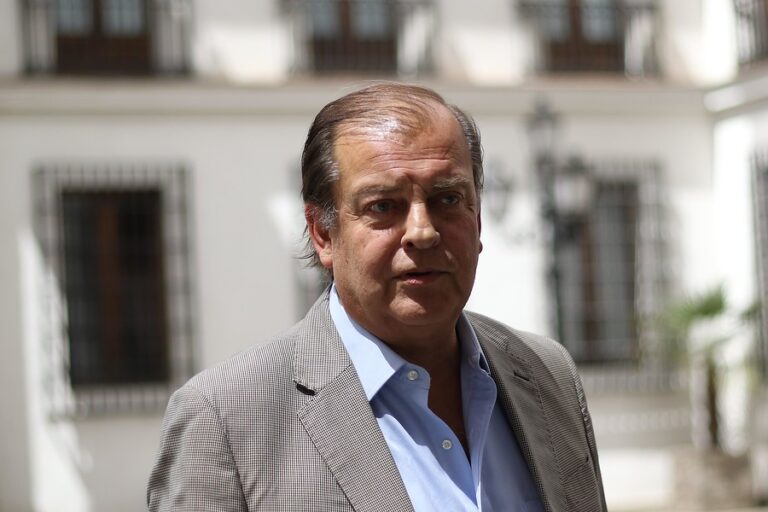 Francisco Vidal aborda críticas de pdte. Boric a los medios: “Cuando uno está en La Moneda tiene que arar con lo que hay”