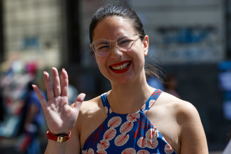 Carmona por candidatura a la reelección de Irací Hassler por Santiago: 