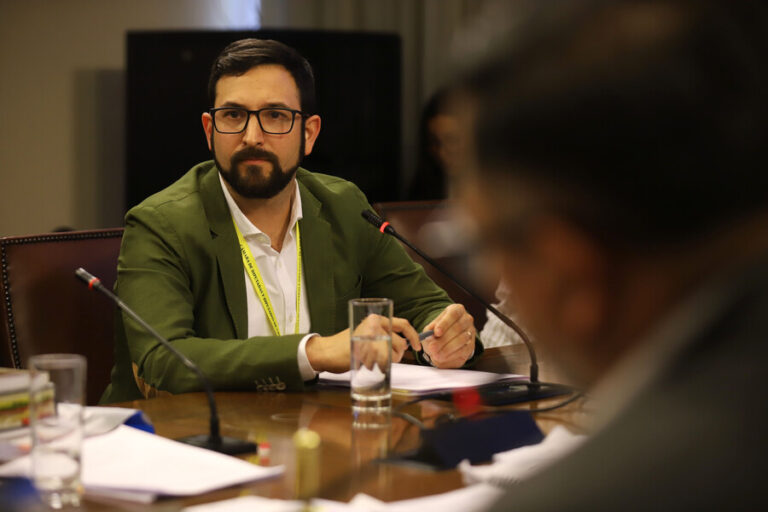 Miguel Crispi reiteró que se enteró del caso Democracia Viva por un 