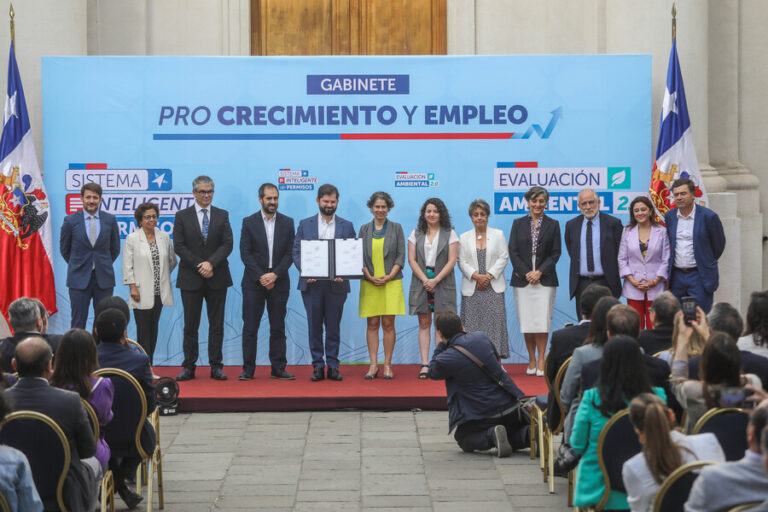 Fin al Comité de Ministros y permisología: Presentan proyectos que perfeccionan autorizaciones medioambientales y de inversión