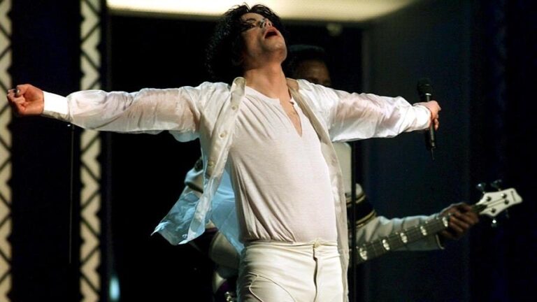 Aseguran que la película biográfica de Michael Jackson se estrenará en 2025