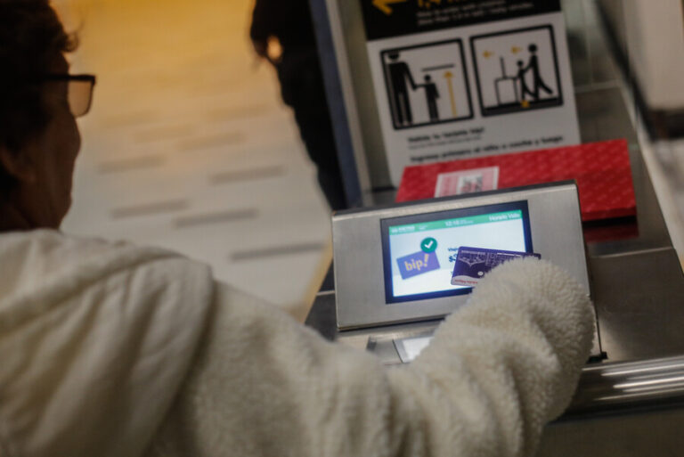 Alza de tarifas del transporte público en Santiago: ¿Cuáles son los nuevos valores?