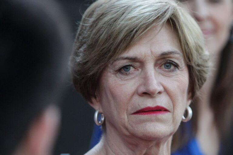 Matthei acusa que hay fiscales que inventan delitos para sacar al gral. Yáñez de su cargo