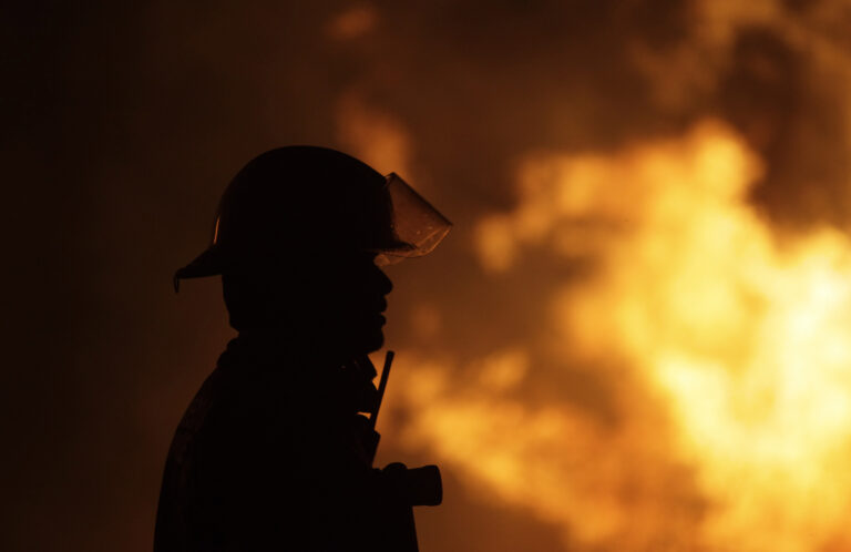 5,5 hectáreas consumidas por el fuego: Alcalde de Dalcahue asegura que alerta roja por incendios 