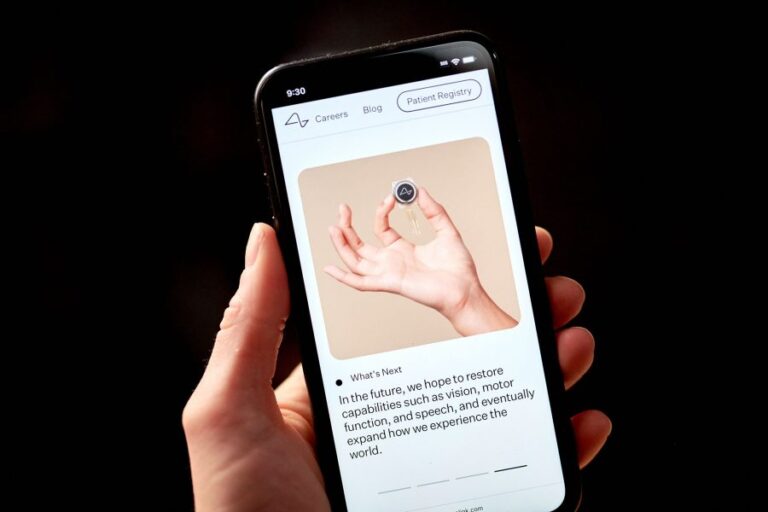 Prueba de chip Neuralink en humanos: Elon Musk asegura que sujeto pudo controlar el mouse de un computador con el pensamiento