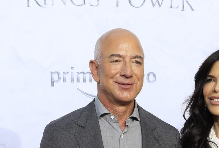 Jeff Bezos destrona a Elon Musk y vuelve a ser la persona más rica del mundo