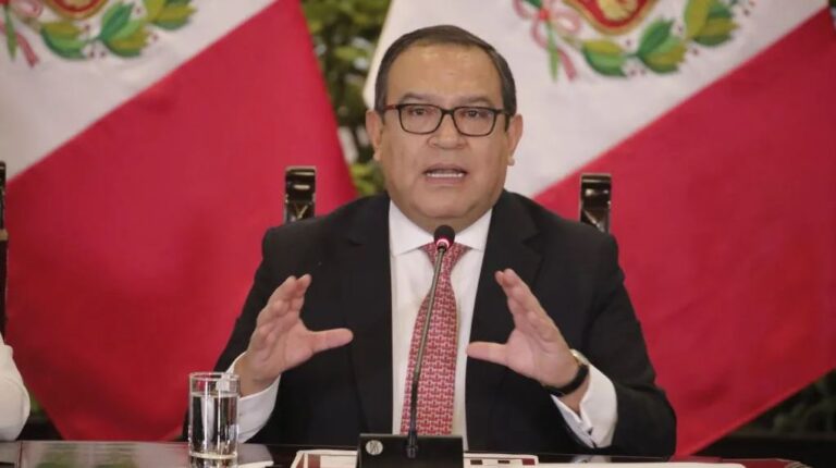 Perú: Primer ministro renuncia por presunta contratación irregular de una mujer con la que habría tenido una relación