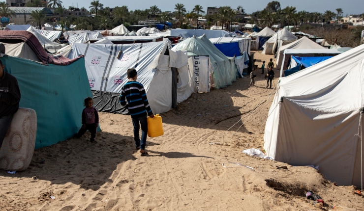 Raúl Sohr condena crisis humanitaria ocasionada por la guerra en Medio Oriente: “Es completamente inaudito”