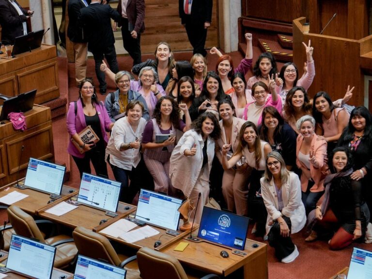 De forma transversal: Congreso aprobó Ley Integral para prevenir, sancionar y erradicar la violencia en contra de las mujeres