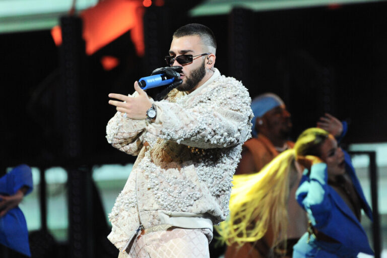 Debate por aparición de ratón en Festival de Viña: Organización aclaró que era papel confeti