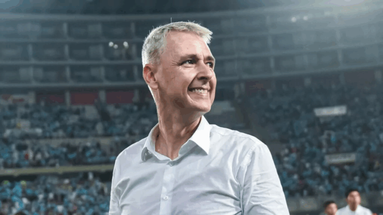 Se acabó la espera para los Cruzados: Tiago Nunes es el nuevo DT de Universidad Católica