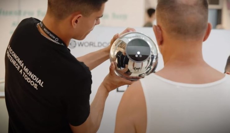 Worldcoin descarta obtención de datos a través del iris: “Como todo cambio de paradigma, genera mucho revuelo”