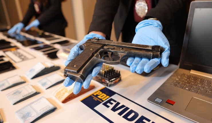 Detienen a 4 sujetos investigados por secuestros en Santiago y Estación Central