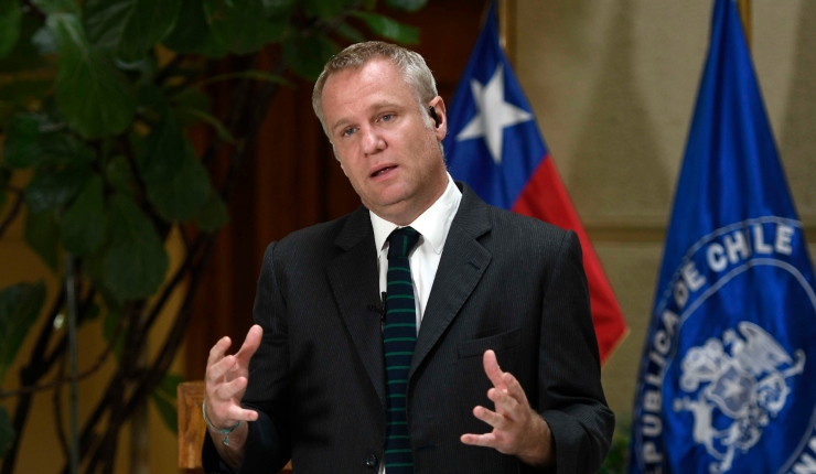 El nuevo emprendimiento de Felipe Kast: senador se adentra en el mundo de las perfumerías