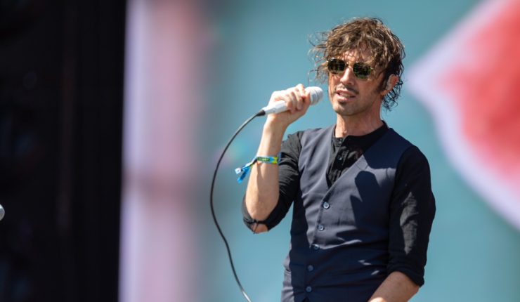 Fiscalía anuncia investigación contra vocalista de Glup por beso sin consentimiento a animadora en Casablanca