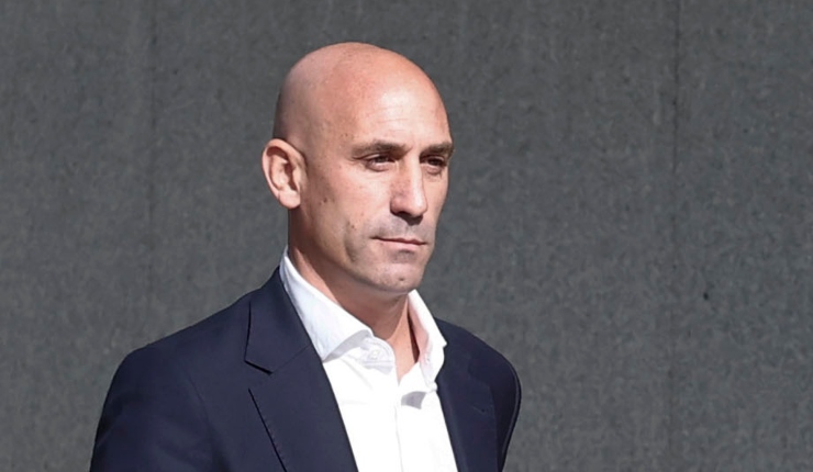 Luis Rubiales fue detenido e interrogado en su llegada a España por presuntos casos de corrupción en la Federación de Fútbol