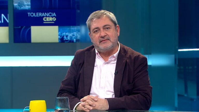 Joignant y casi nula confianza en políticos: 