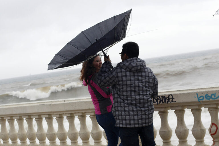 Alerta por vientos en dos regiones del país: Se prevé que dure cerca de una semana