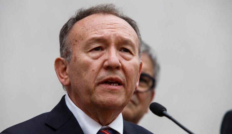 Senador García propone que trabajadores le presten ahorros al Estado para mejorar pensiones actuales: ¿Qué dijo el Gobierno?