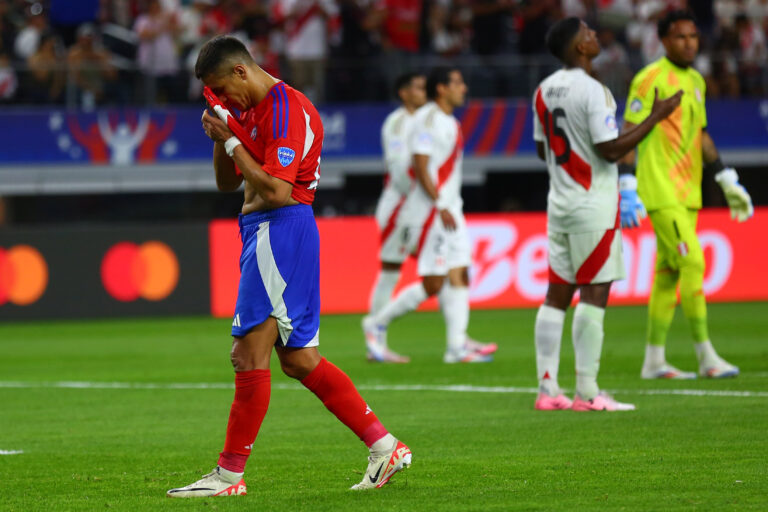 Copa América: Amargo empate de La Roja en el debut ante Perú