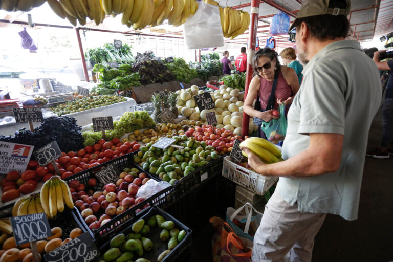 Imacec: Actividad económica registra crecimiento de 3,5% en abril